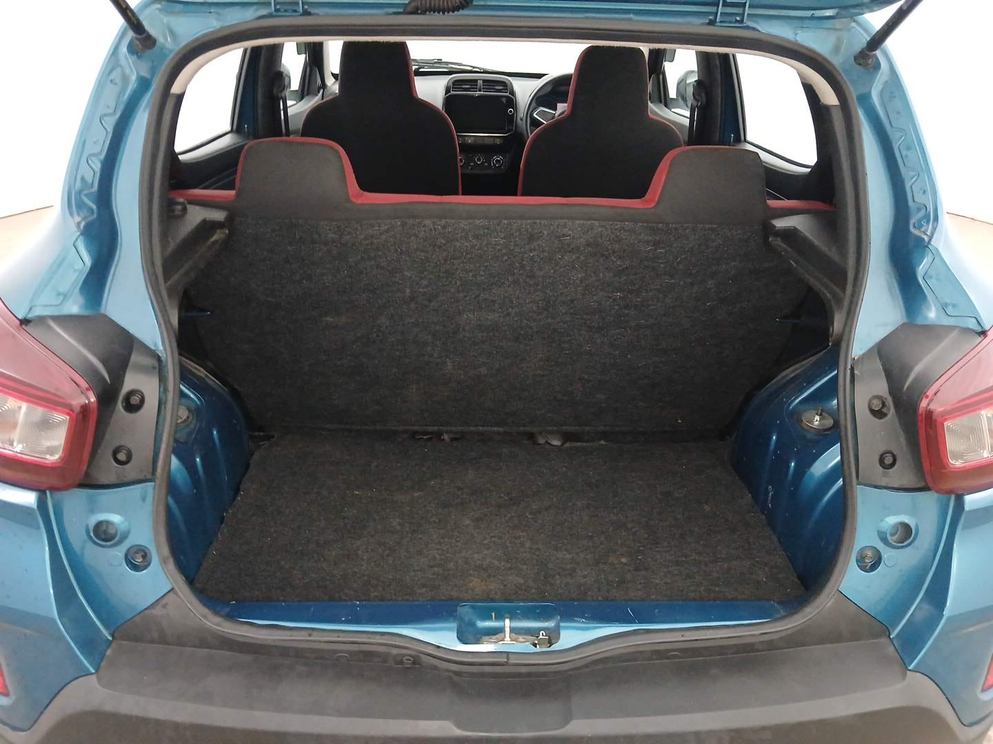 Used 2021 Renault Kwid RXT 1.0 AMT Opt Petrol Automatic interior DICKY INSIDE VIEW
