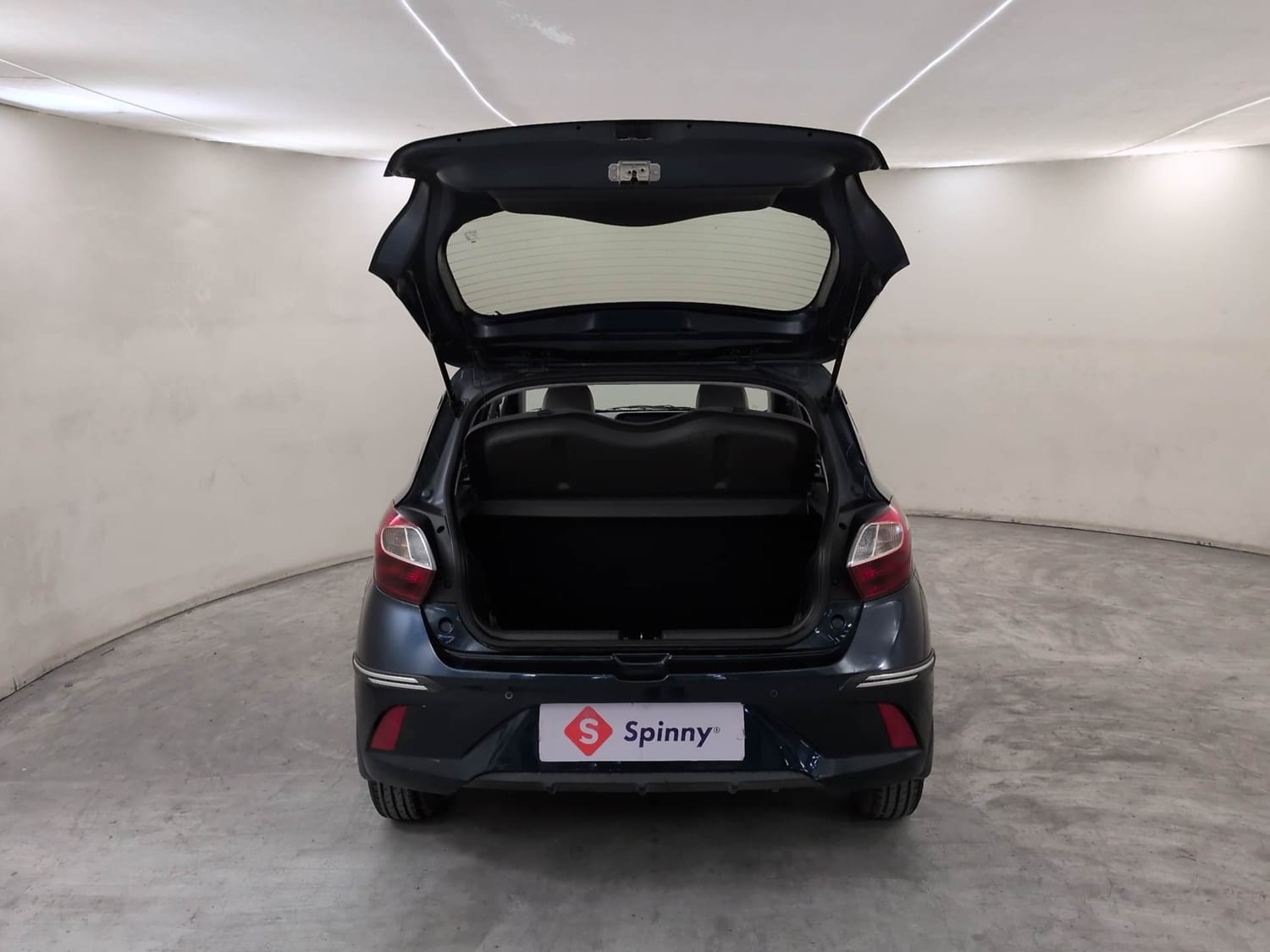 Used 2021 Hyundai Grand i10 Nios Sportz AMT 1.2 CRDi Diesel Automatic interior DICKY DOOR OPEN VIEW
