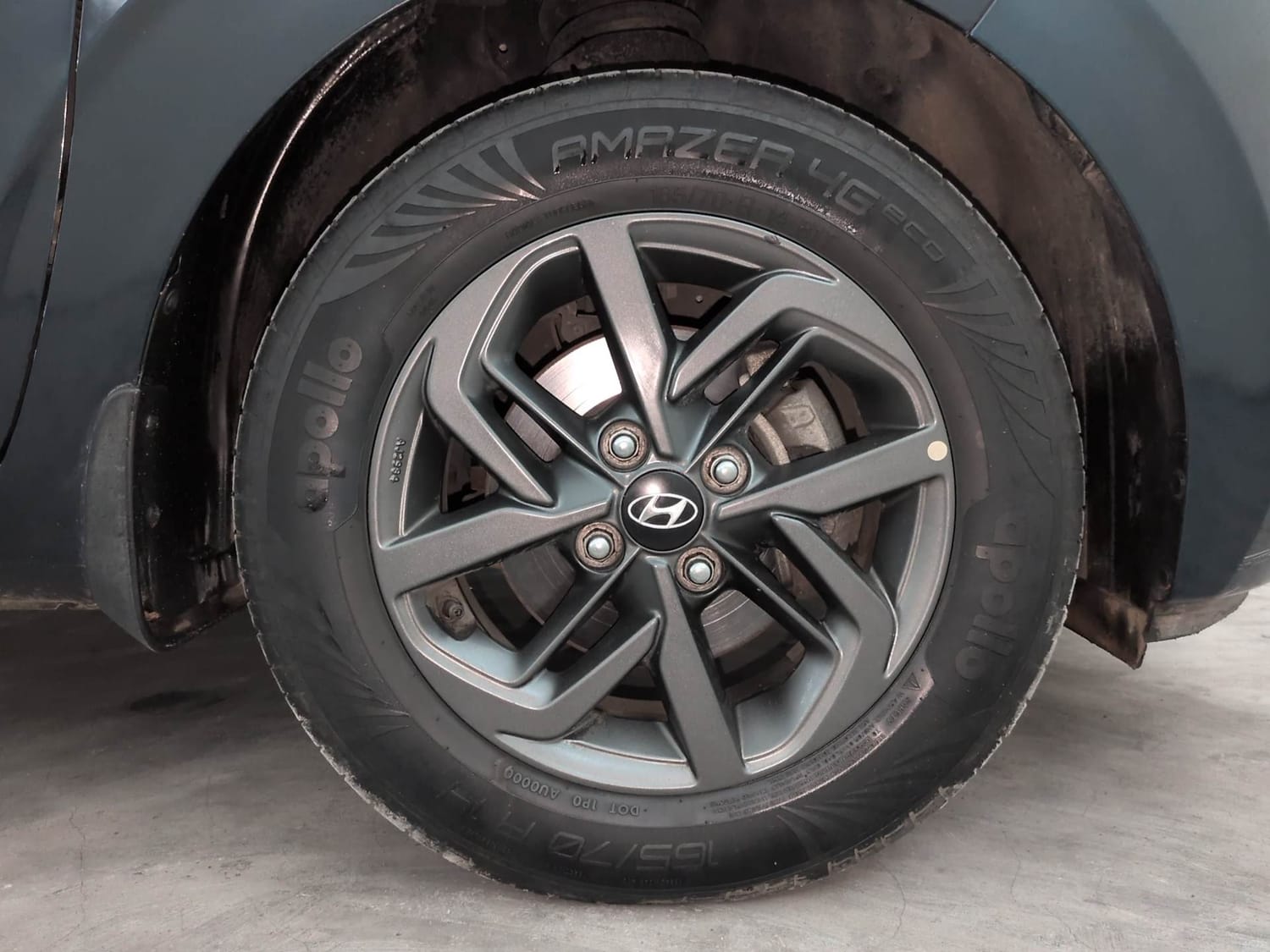 Used 2021 Hyundai Grand i10 Nios Sportz AMT 1.2 CRDi Diesel Automatic tyres RIGHT FRONT TYRE RIM VIEW