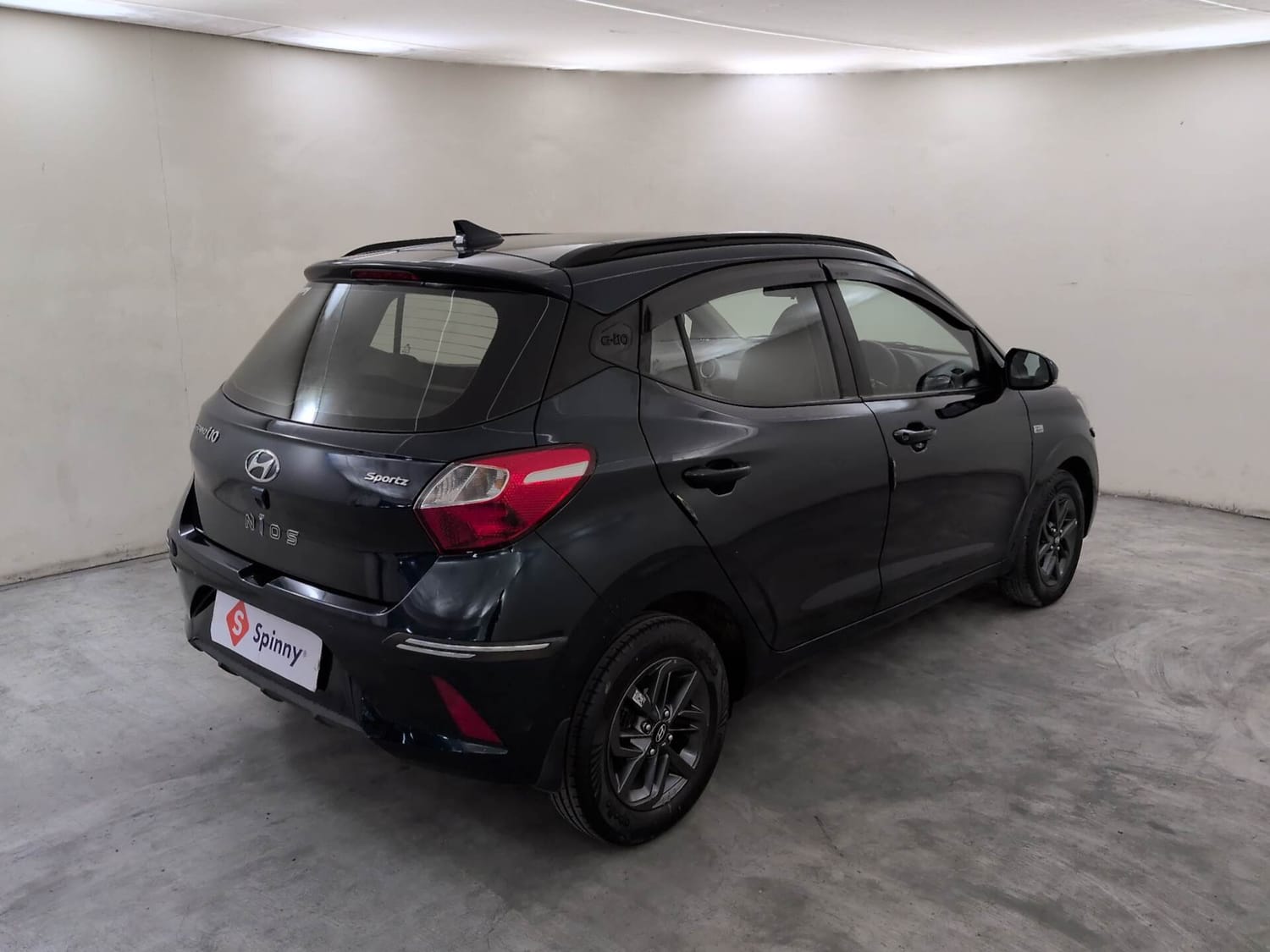 Used 2021 Hyundai Grand i10 Nios Sportz AMT 1.2 CRDi Diesel Automatic exterior RIGHT REAR CORNER VIEW