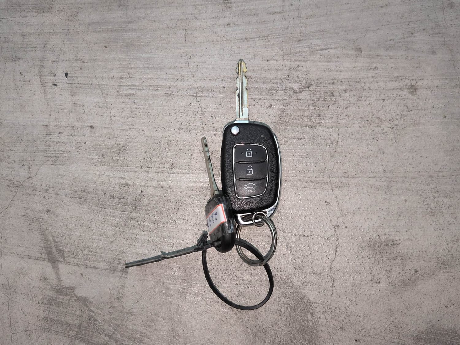 Used 2021 Hyundai Grand i10 Nios Sportz AMT 1.2 CRDi Diesel Automatic extra CAR KEY VIEW