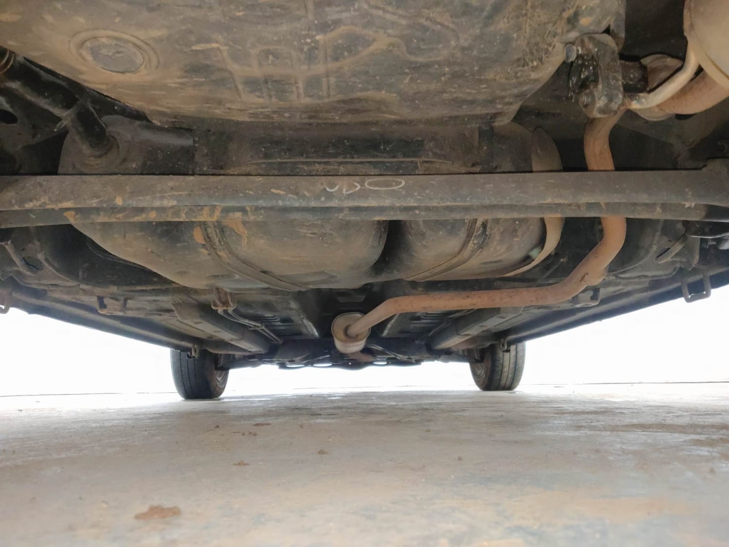 Used 2014 Maruti Suzuki Celerio VXi AMT Petrol Automatic extra REAR UNDERBODY VIEW (TAKEN FROM REAR)