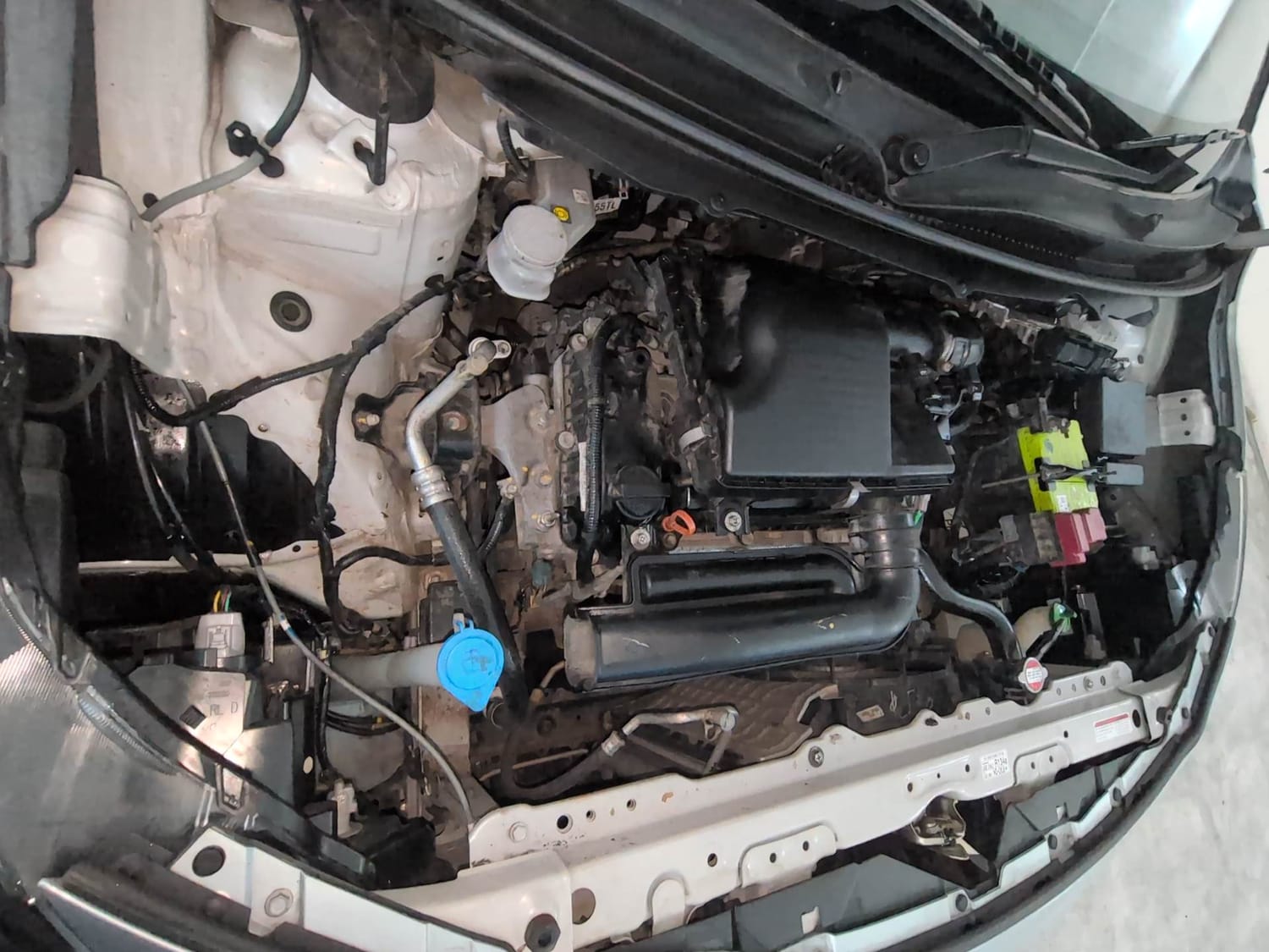 Used 2023 Maruti Suzuki Baleno Alpha AGS Petrol Automatic engine ENGINE RIGHT SIDE VIEW