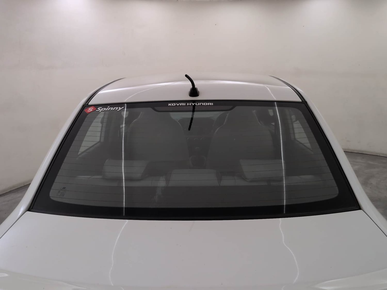 Used 2018 Hyundai Xcent S Petrol Manual exterior BACK WINDSHIELD VIEW