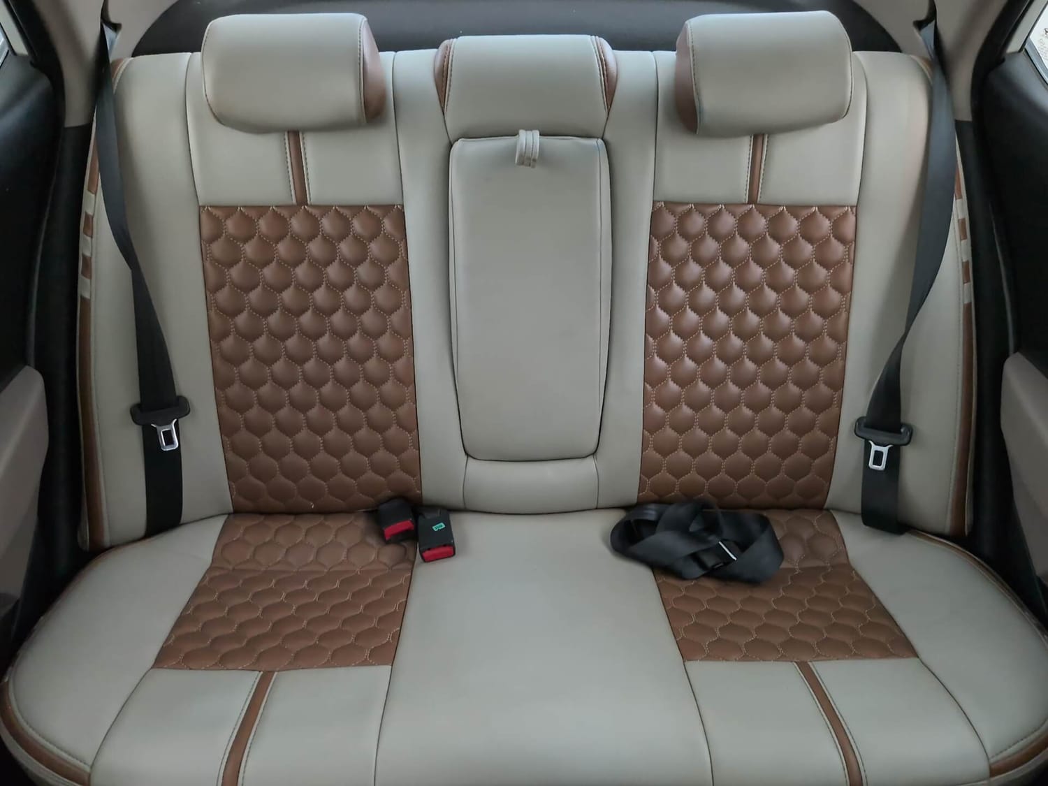 Used 2018 Hyundai Xcent S Petrol Manual interior REAR SEAT CONDITION VIEW