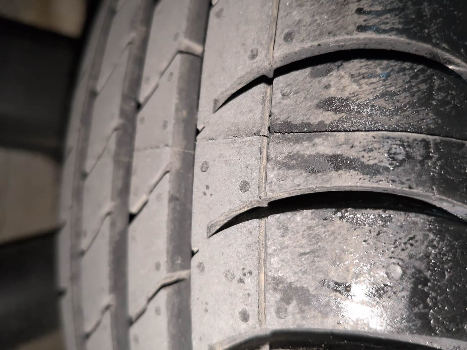 Used 2018 Hyundai Xcent S Petrol Manual tyres LEFT REAR TYRE TREAD VIEW
