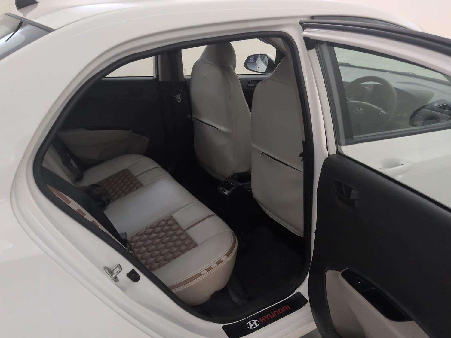 Used 2018 Hyundai Xcent S Petrol Manual interior RIGHT SIDE REAR DOOR CABIN VIEW