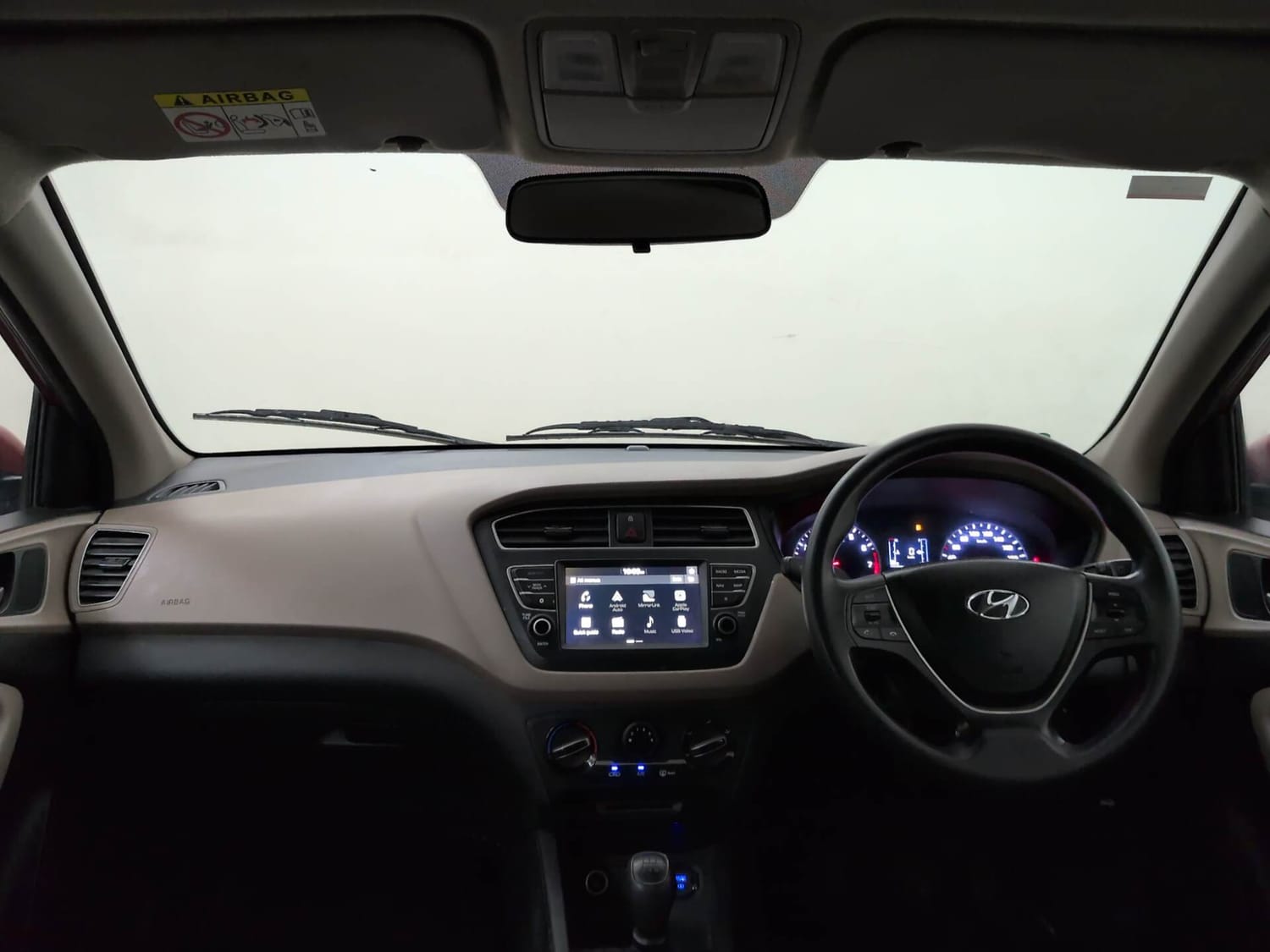 Used 2019 Hyundai Elite i20 Sportz Plus 1.2 Petrol Manual interior DASHBOARD VIEW