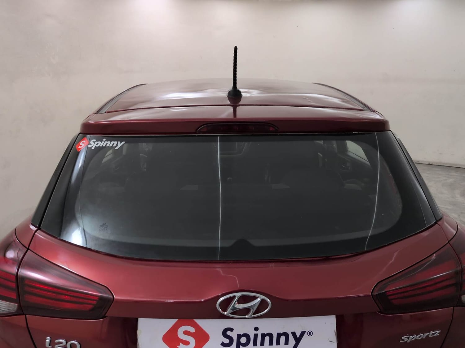 Used 2019 Hyundai Elite i20 Sportz Plus 1.2 Petrol Manual exterior BACK WINDSHIELD VIEW