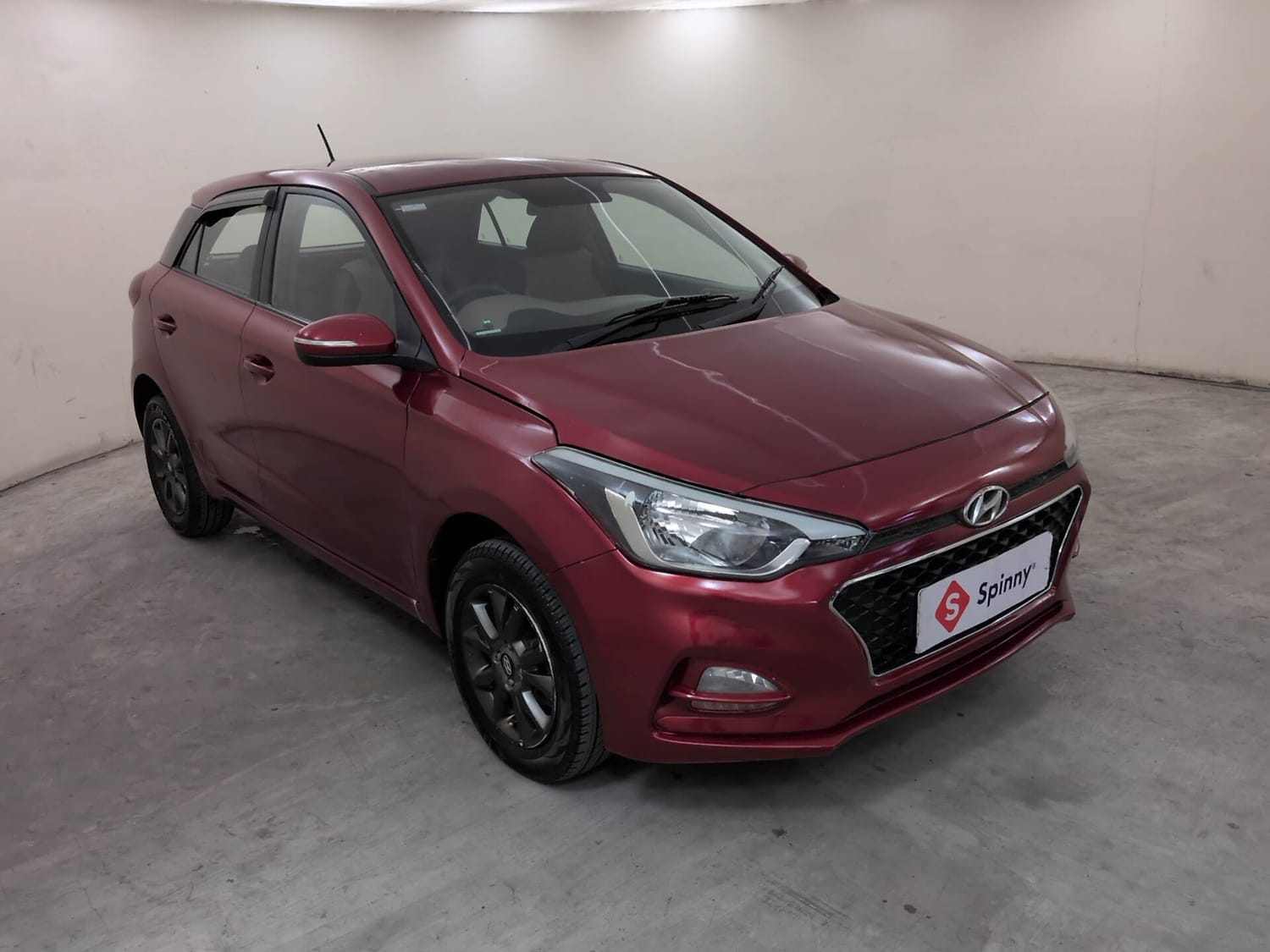 Used 2019 Hyundai Elite i20 Sportz Plus 1.2 Petrol Manual exterior RIGHT FRONT CORNER VIEW