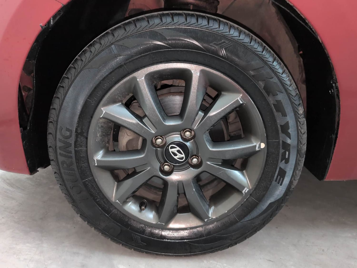Used 2019 Hyundai Elite i20 Sportz Plus 1.2 Petrol Manual tyres LEFT FRONT TYRE RIM VIEW
