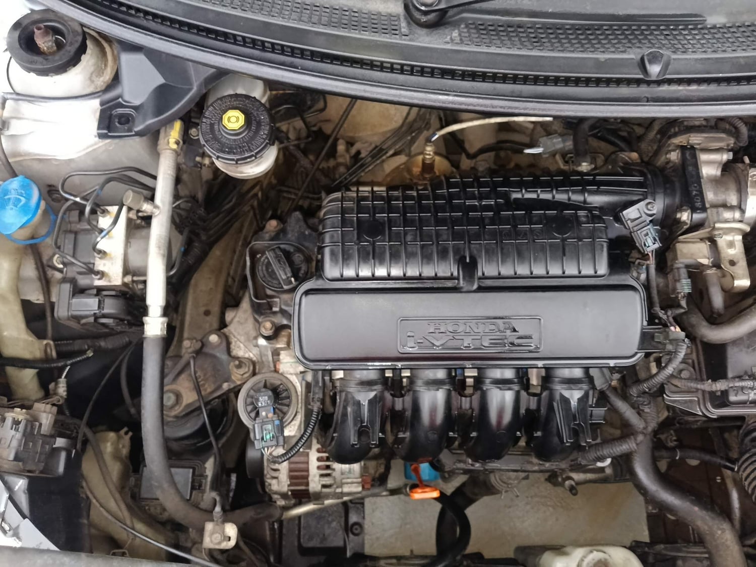 Used 2016 Honda BR-V S Petrol Petrol Manual engine ENGINE RIGHT SIDE VIEW