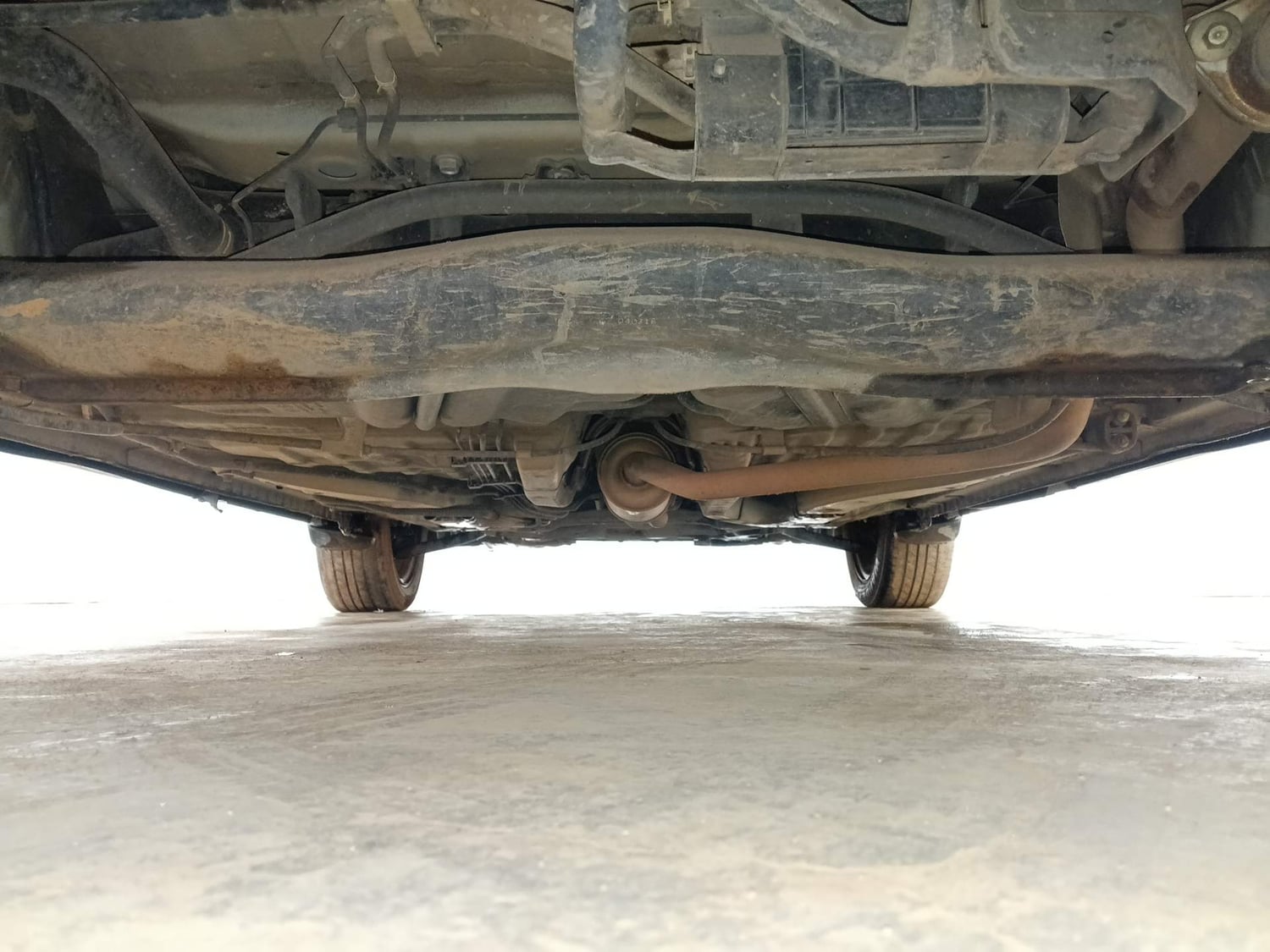 Used 2016 Honda BR-V S Petrol Petrol Manual extra REAR UNDERBODY VIEW (TAKEN FROM REAR)