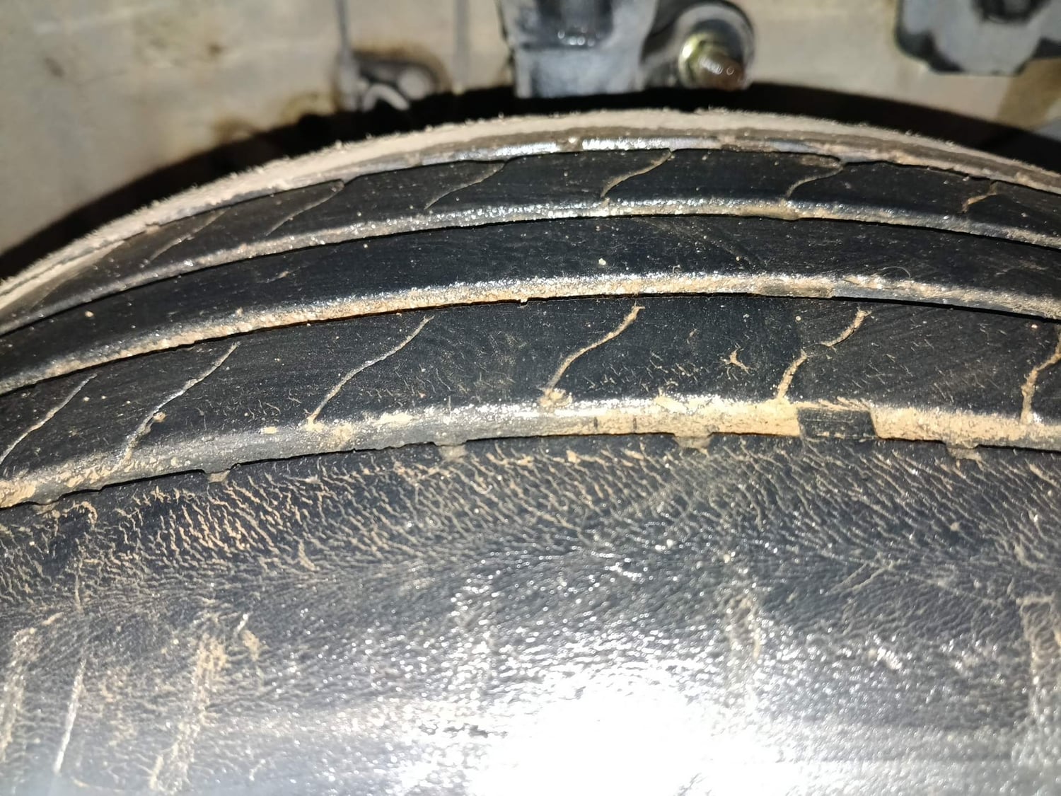 Used 2016 Honda BR-V S Petrol Petrol Manual tyres RIGHT FRONT TYRE TREAD VIEW