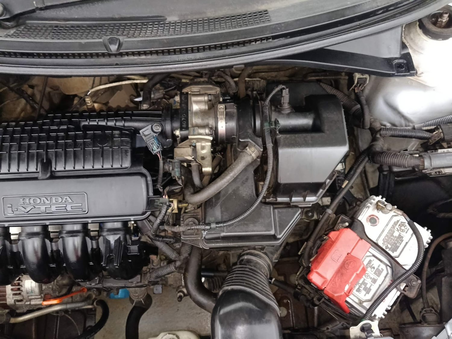 Used 2016 Honda BR-V S Petrol Petrol Manual engine ENGINE LEFT SIDE VIEW