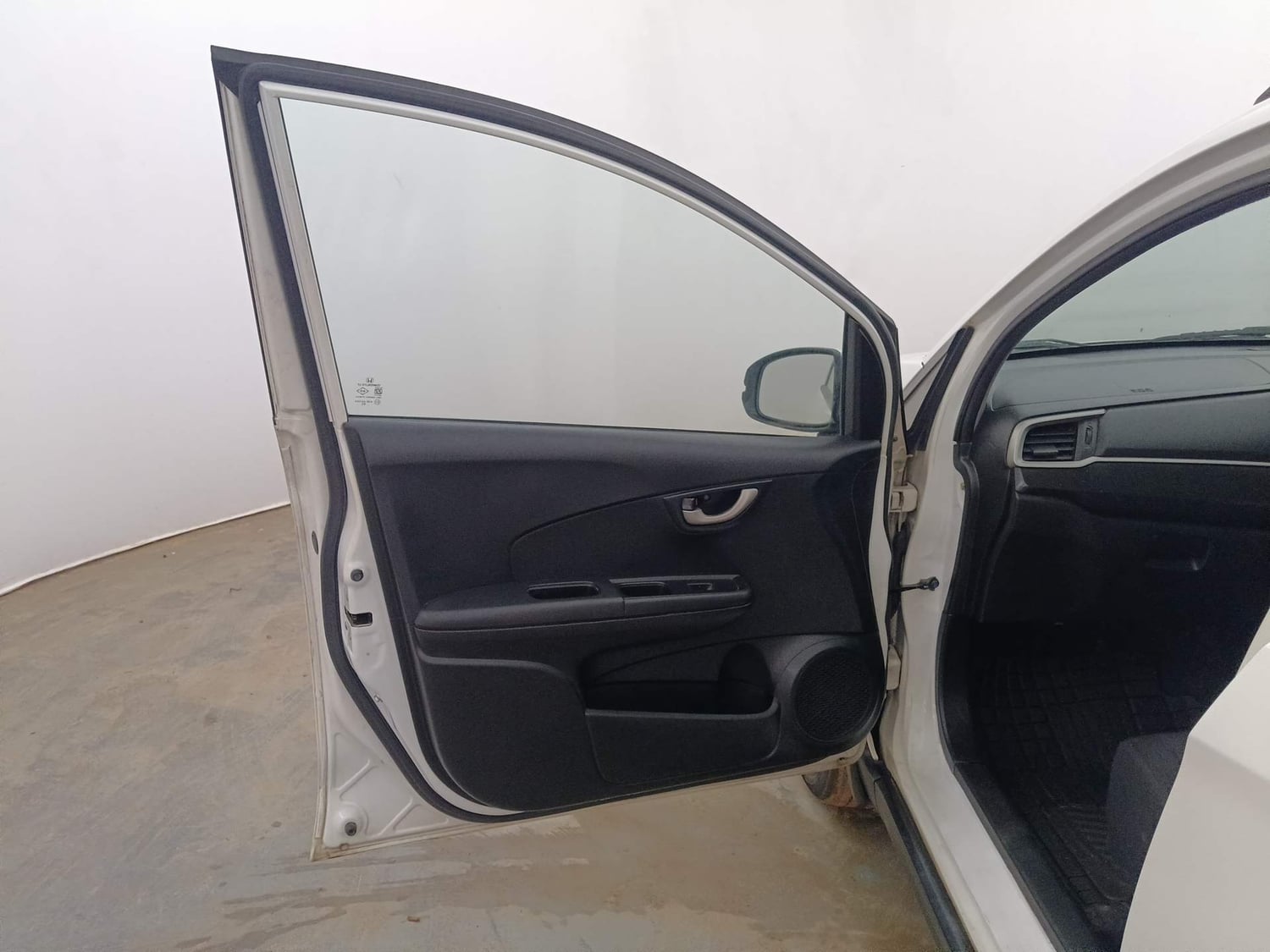 Used 2016 Honda BR-V S Petrol Petrol Manual interior LEFT FRONT DOOR OPEN VIEW