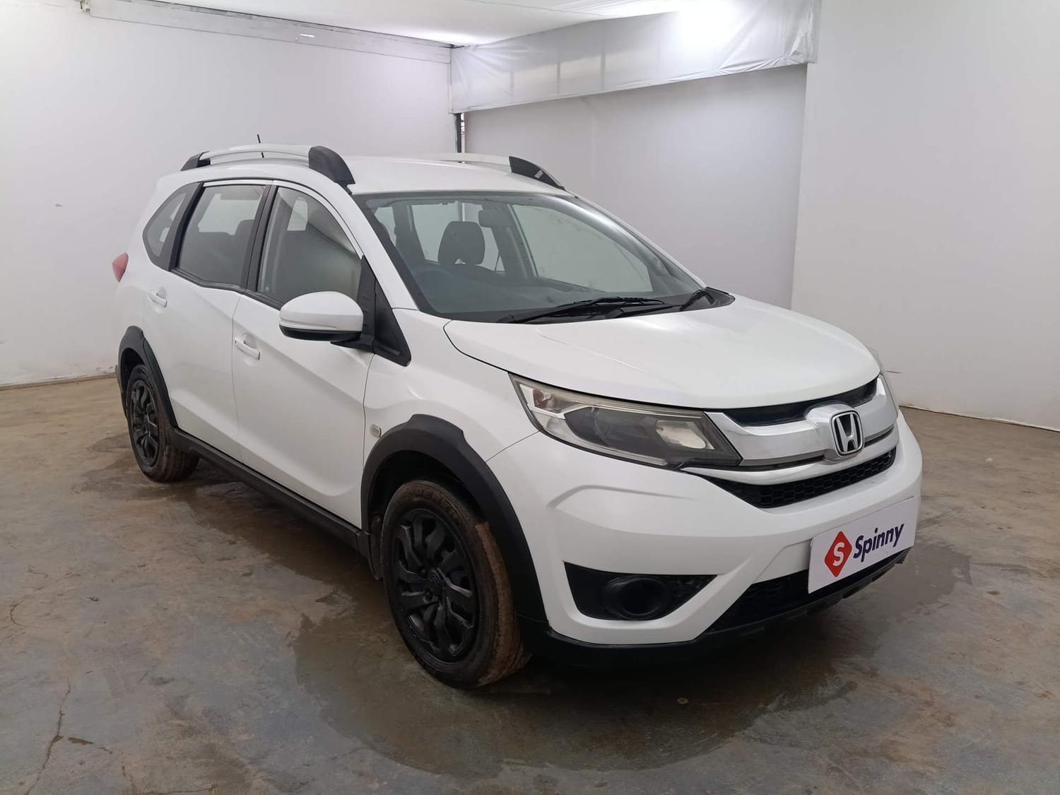 Used 2016 Honda BR-V S Petrol Petrol Manual exterior RIGHT FRONT CORNER VIEW