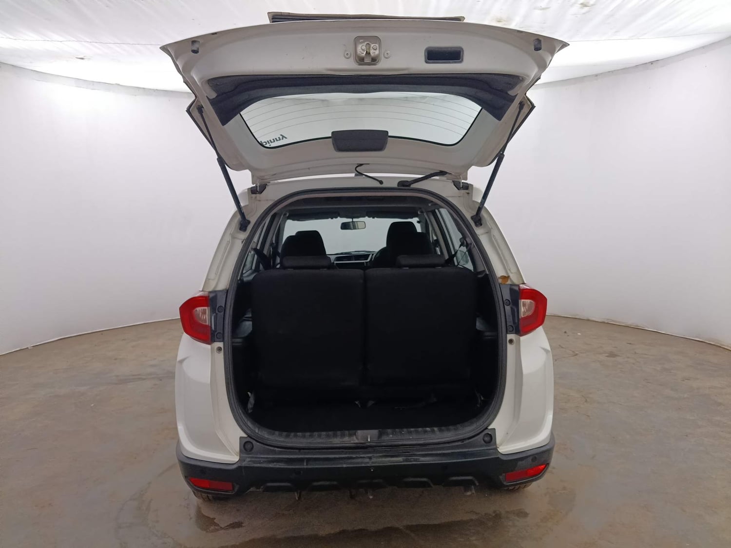 Used 2016 Honda BR-V S Petrol Petrol Manual interior DICKY DOOR OPEN VIEW
