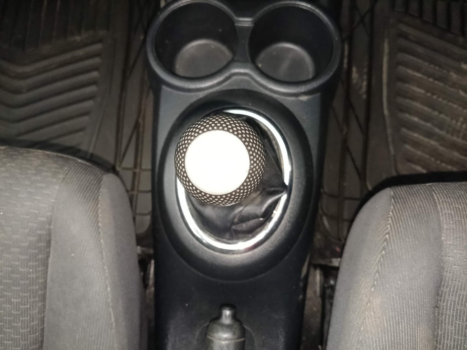 Used 2016 Honda BR-V S Petrol Petrol Manual interior GEAR  KNOB VIEW