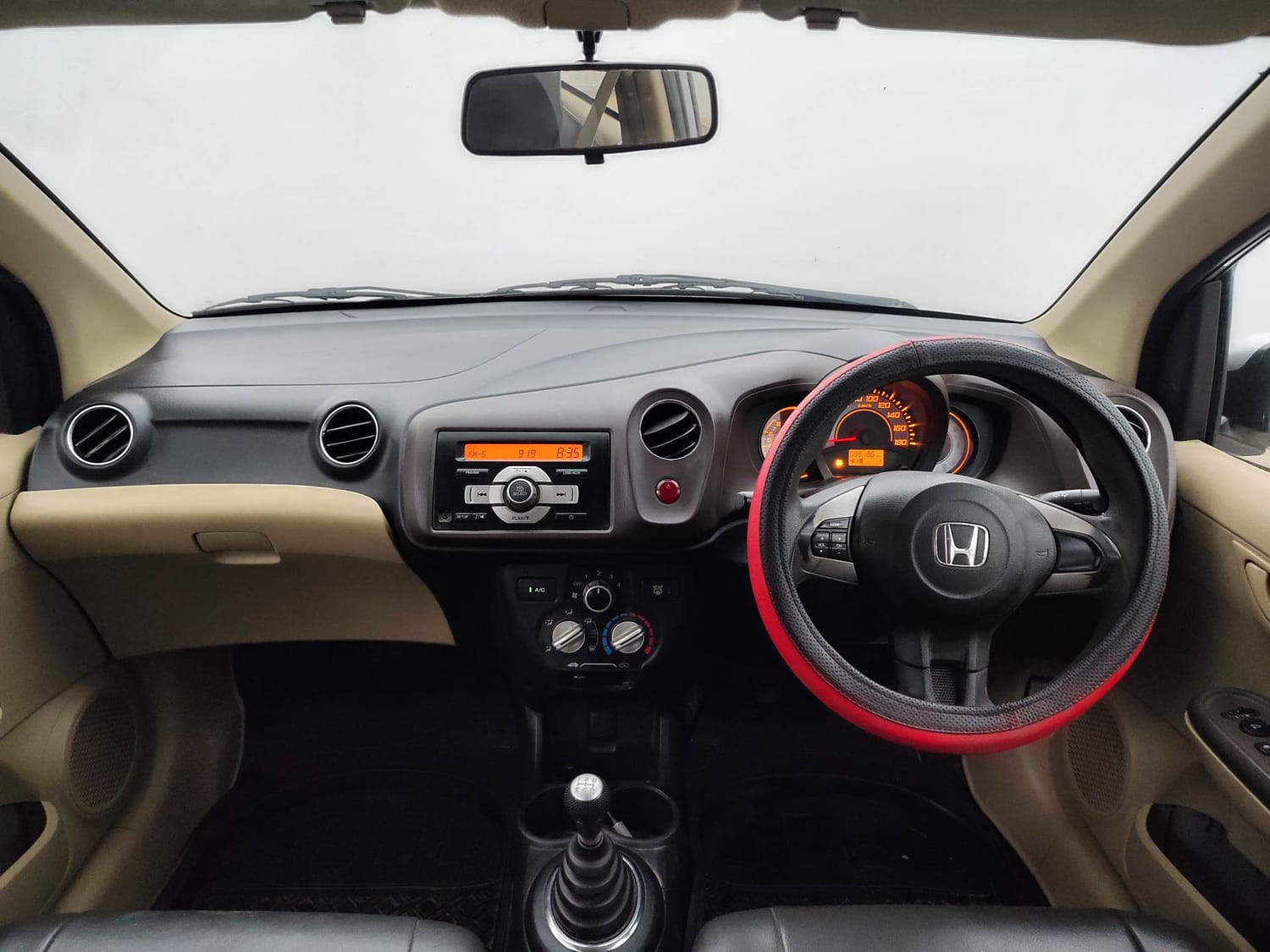 Used 2013 Honda Brio S MT Petrol Manual interior DASHBOARD VIEW