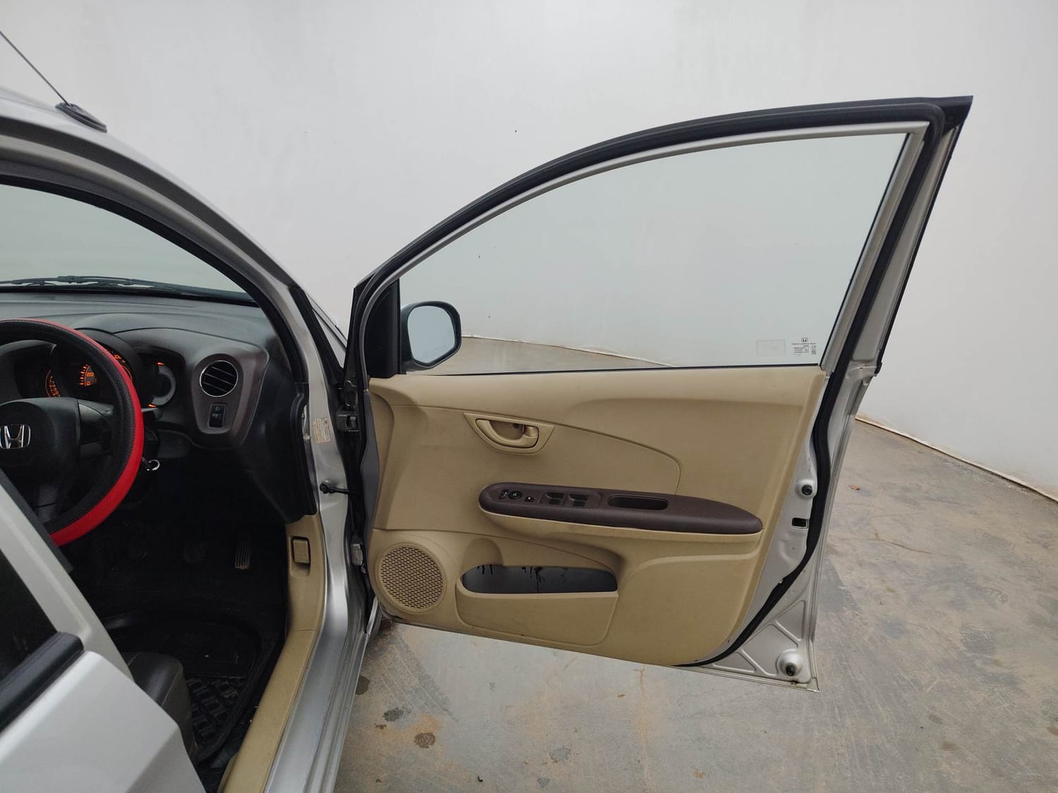 Used 2013 Honda Brio S MT Petrol Manual interior RIGHT FRONT DOOR OPEN VIEW