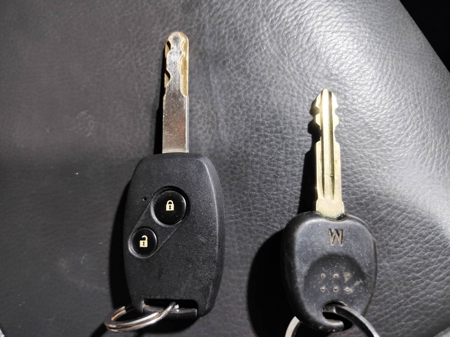 Used 2013 Honda Brio S MT Petrol Manual extra CAR KEY VIEW