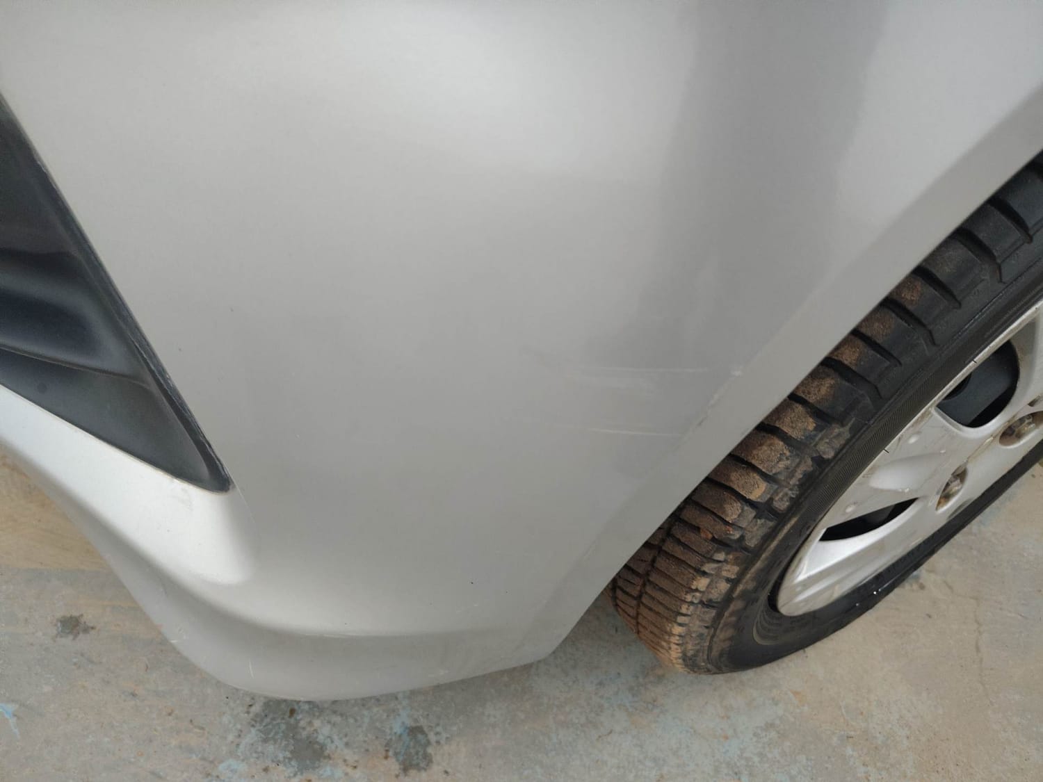 Used 2013 Honda Brio S MT Petrol Manual dents MINOR SCRATCH