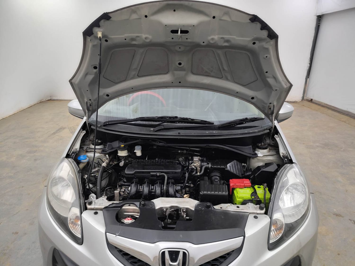 Used 2013 Honda Brio S MT Petrol Manual engine ENGINE & BONNET OPEN FRONT VIEW
