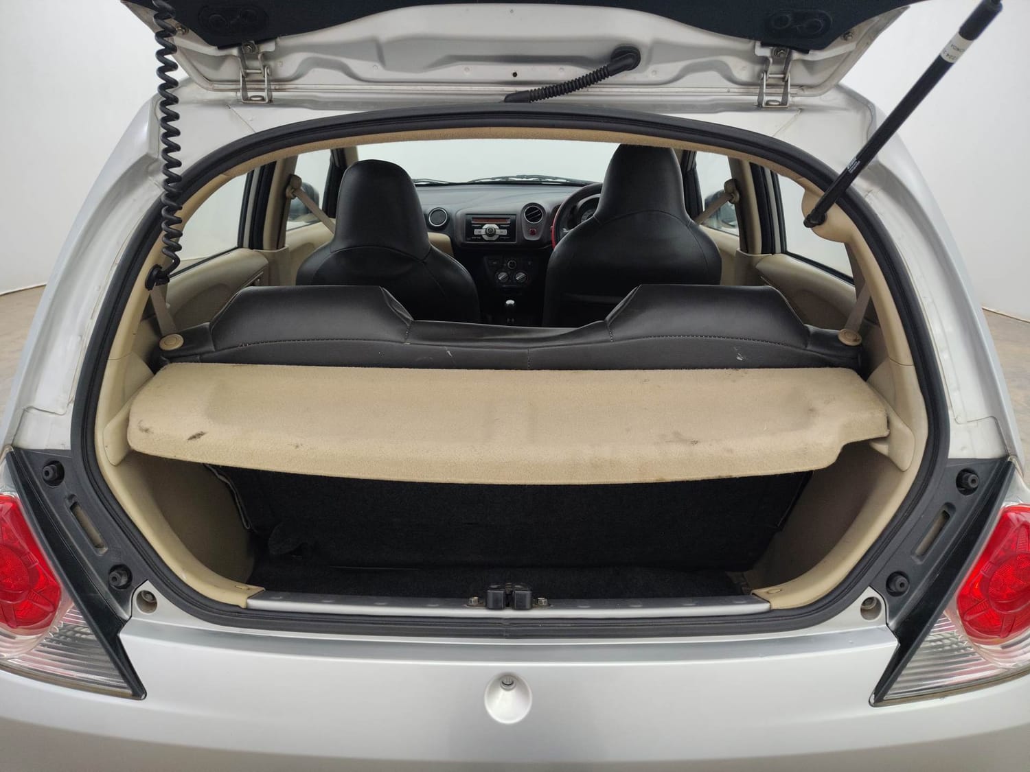 Used 2013 Honda Brio S MT Petrol Manual interior DICKY INSIDE VIEW