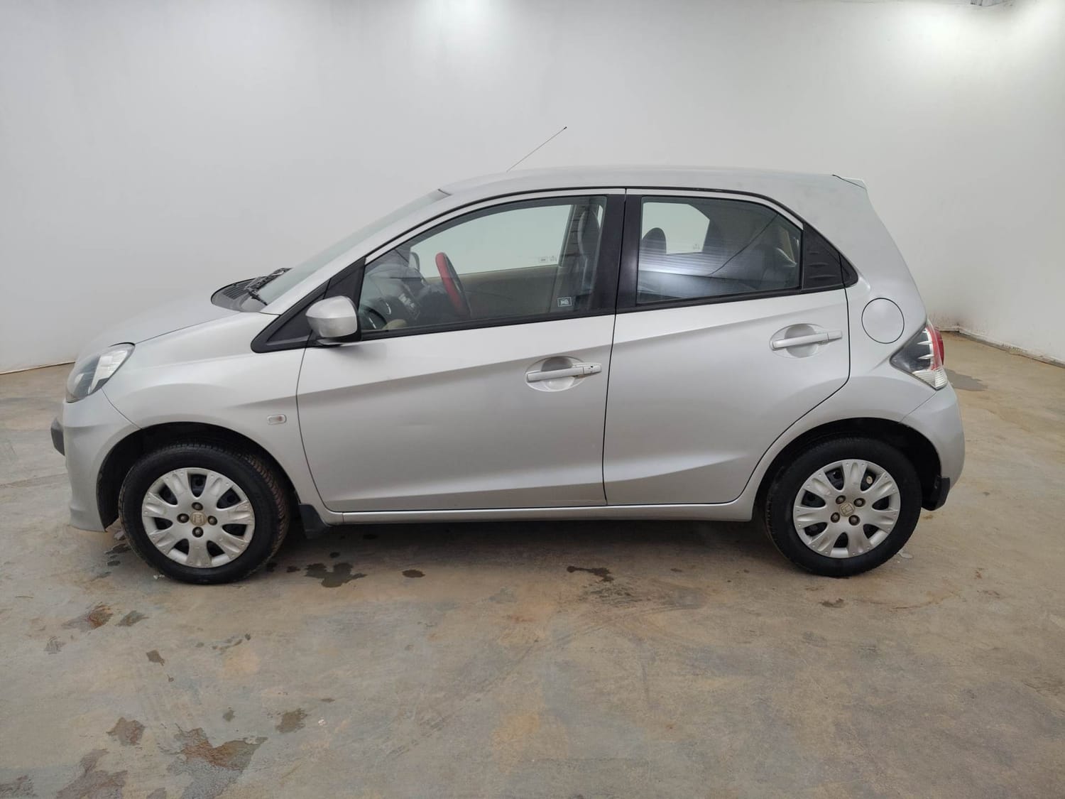 Used 2013 Honda Brio S MT Petrol Manual exterior LEFT SIDE VIEW
