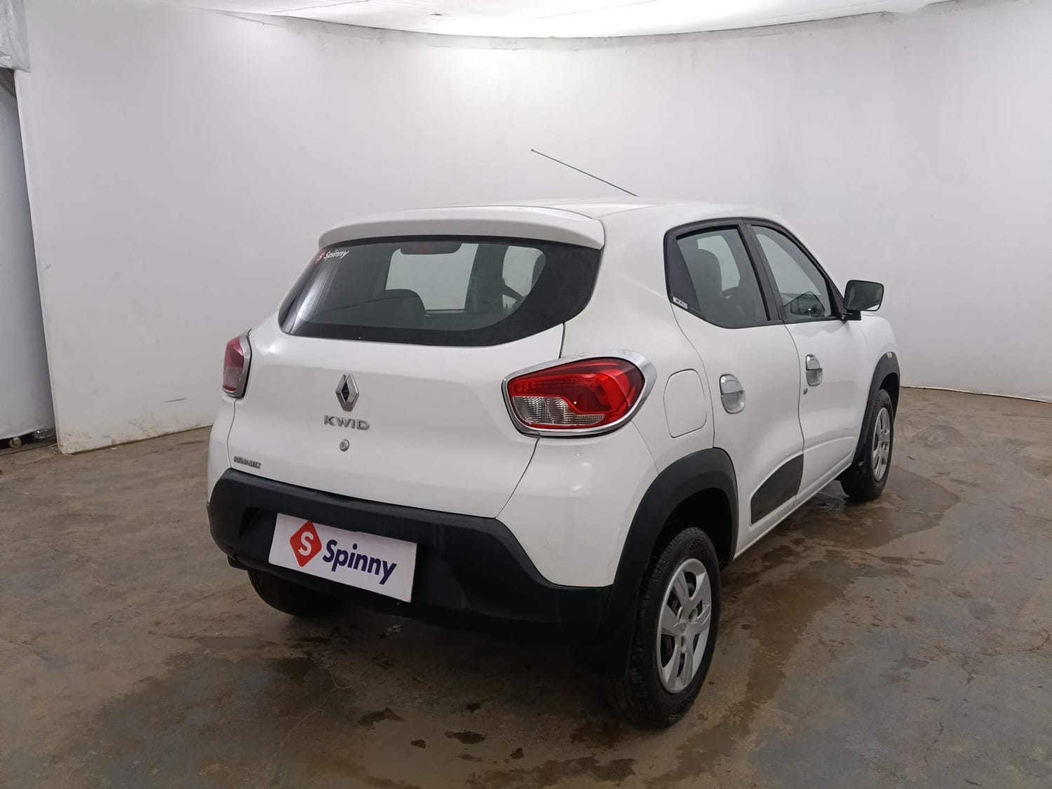 Used 2015 Renault Kwid RXL Petrol Manual exterior RIGHT REAR CORNER VIEW