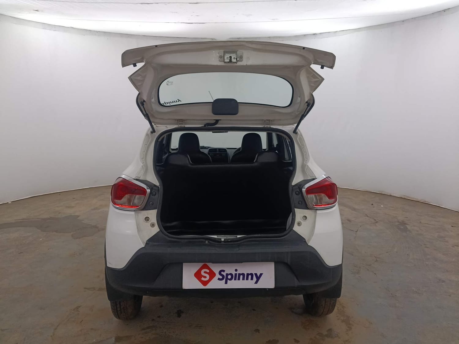 Used 2015 Renault Kwid RXL Petrol Manual interior DICKY DOOR OPEN VIEW