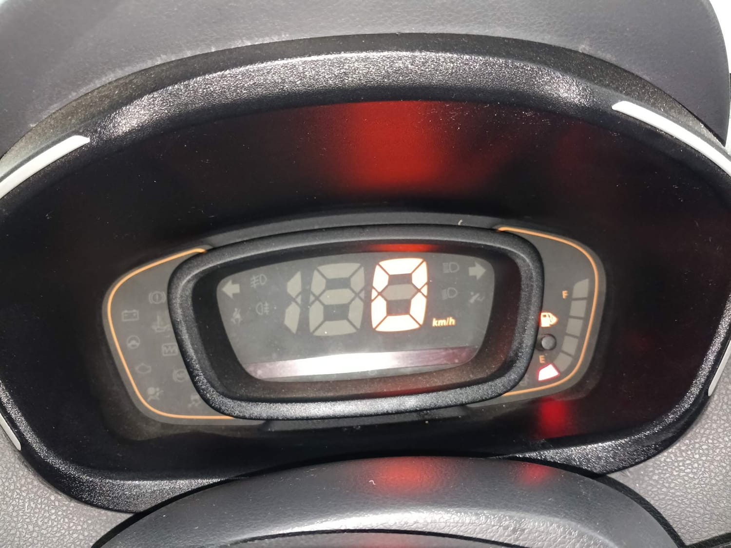 Used 2015 Renault Kwid RXL Petrol Manual interior CLUSTERMETER VIEW