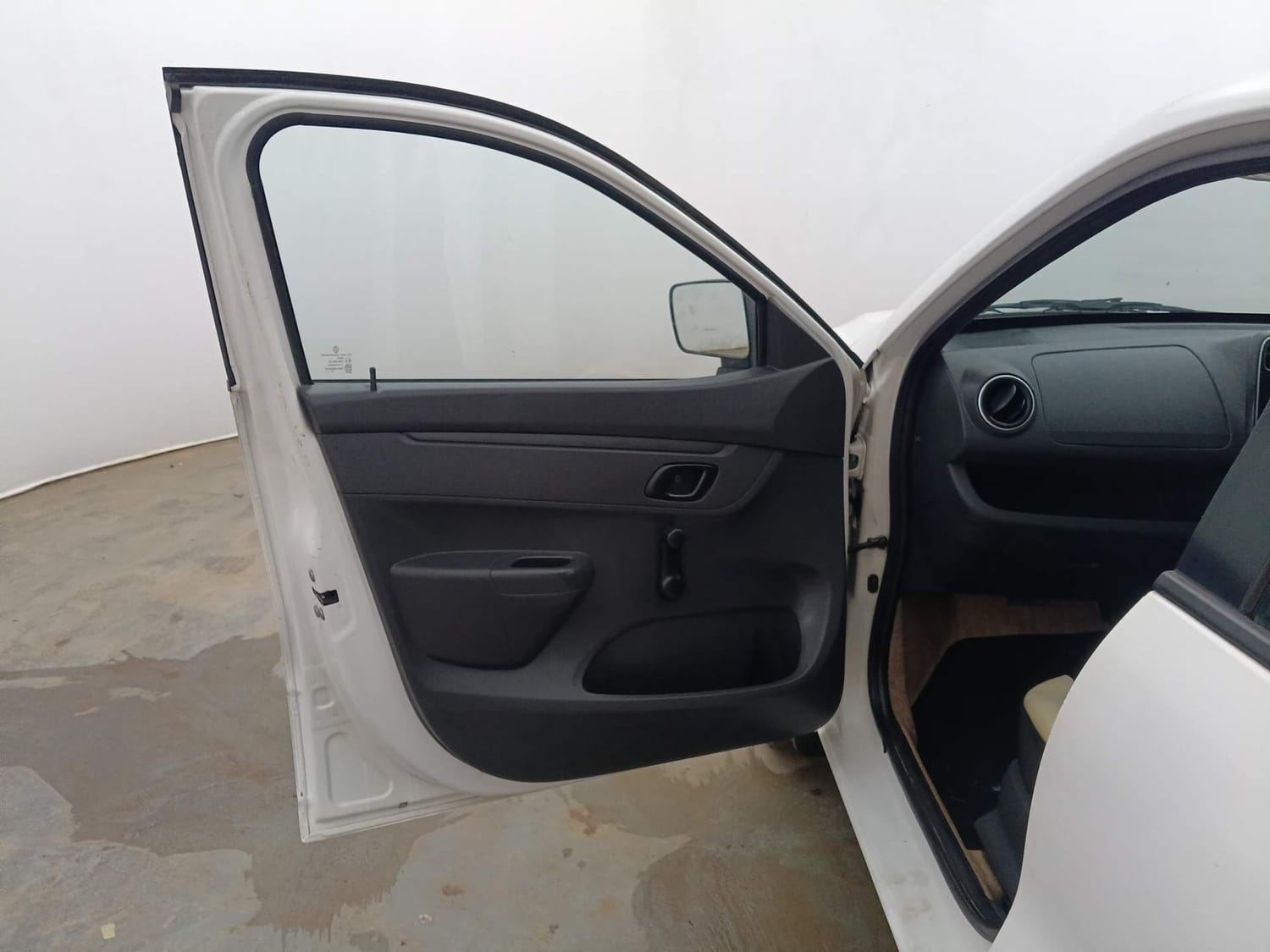 Used 2015 Renault Kwid RXL Petrol Manual interior LEFT FRONT DOOR OPEN VIEW