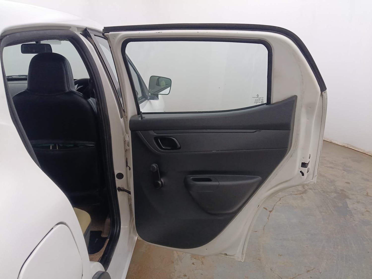 Used 2015 Renault Kwid RXL Petrol Manual interior RIGHT REAR DOOR OPEN VIEW