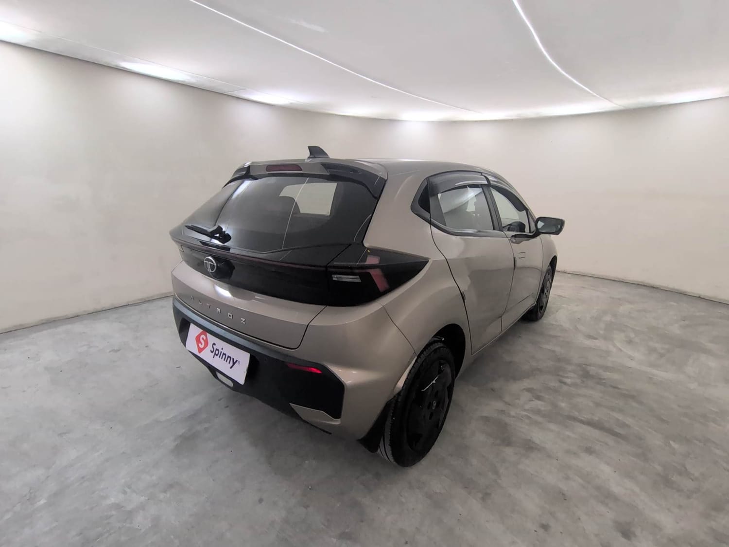 Used 2025 Tata Altroz Creative Petrol 5AMT Petrol Automatic exterior RIGHT REAR CORNER VIEW