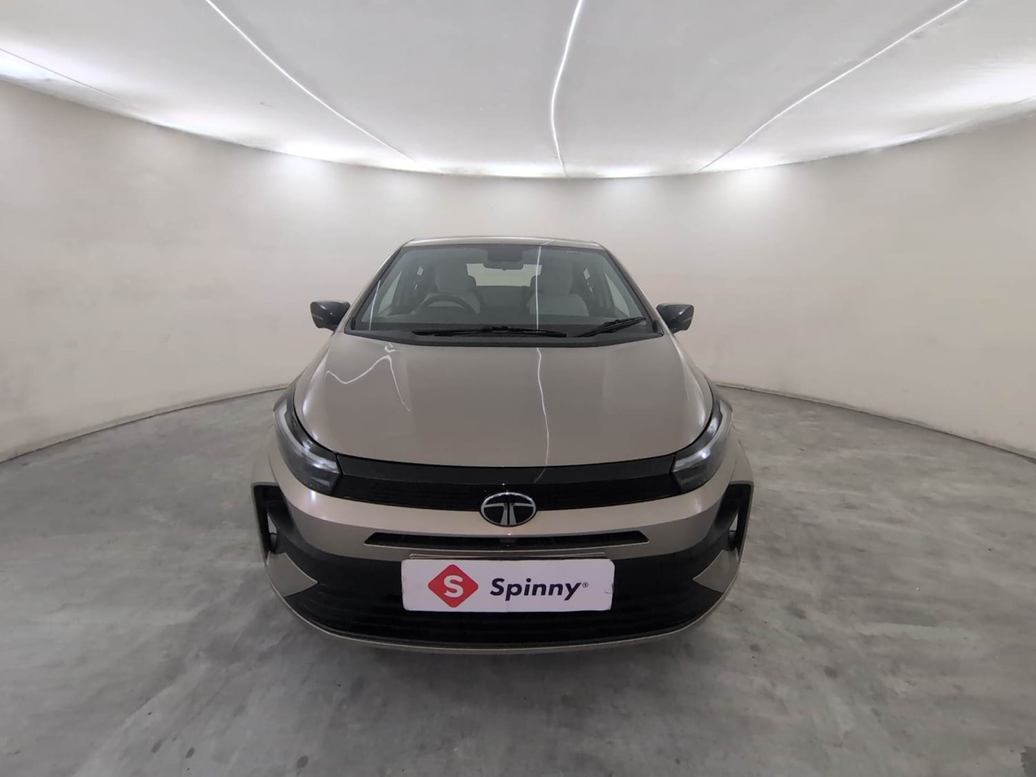 Used 2025 Tata Altroz Creative Petrol 5AMT Petrol Automatic exterior FRONT VIEW