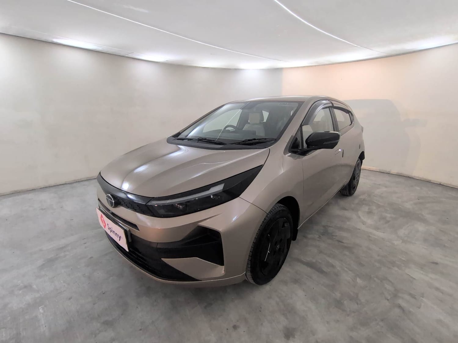 Used 2025 Tata Altroz Creative Petrol 5AMT Petrol Automatic exterior LEFT FRONT CORNER VIEW