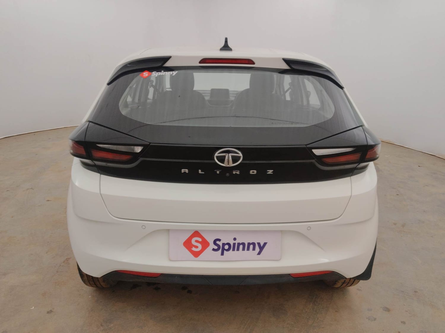 Used 2023 Tata Altroz XM Plus (S) Petrol Manual exterior BACK VIEW