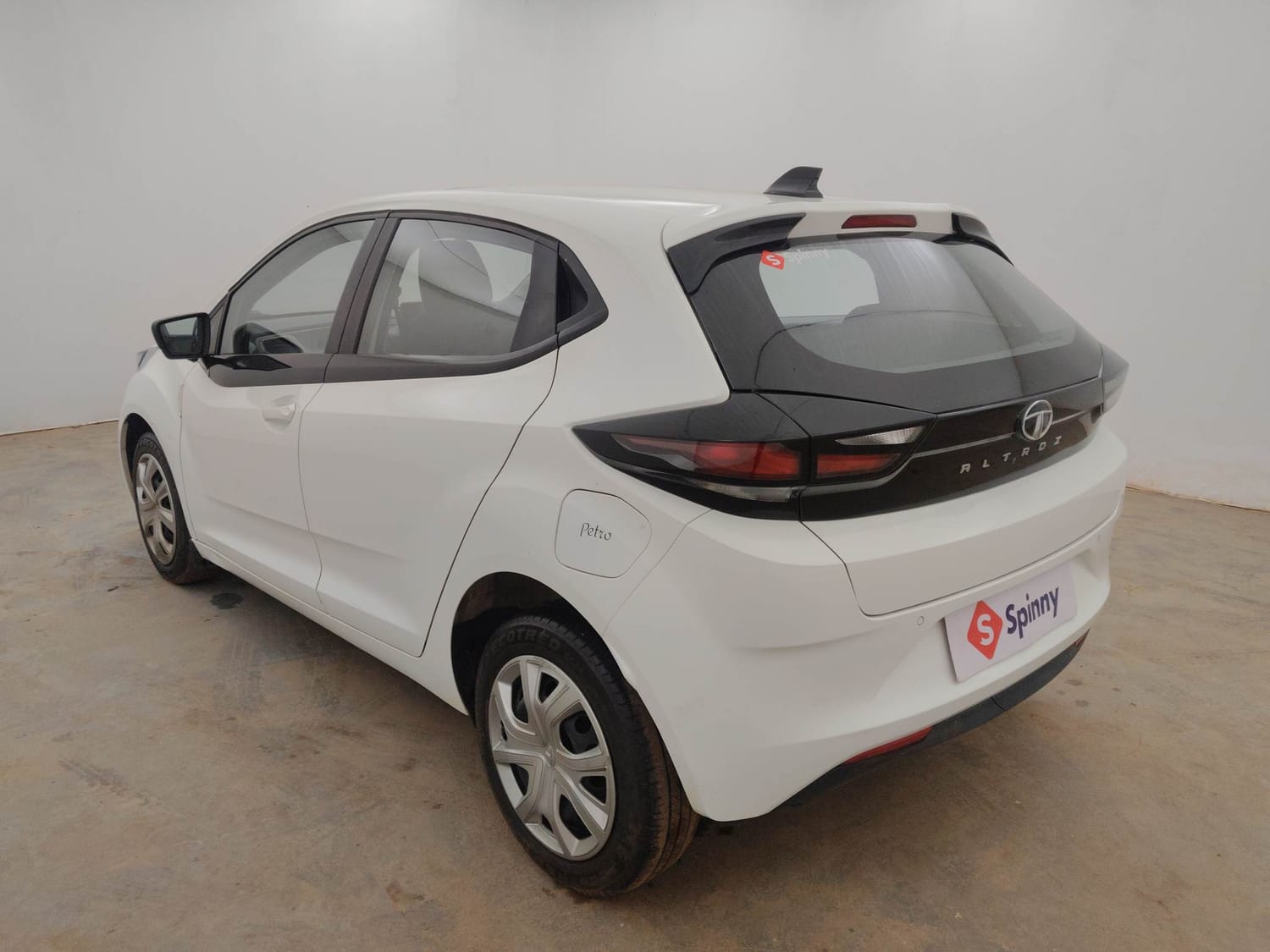 Used 2023 Tata Altroz XM Plus (S) Petrol Manual exterior LEFT REAR CORNER VIEW