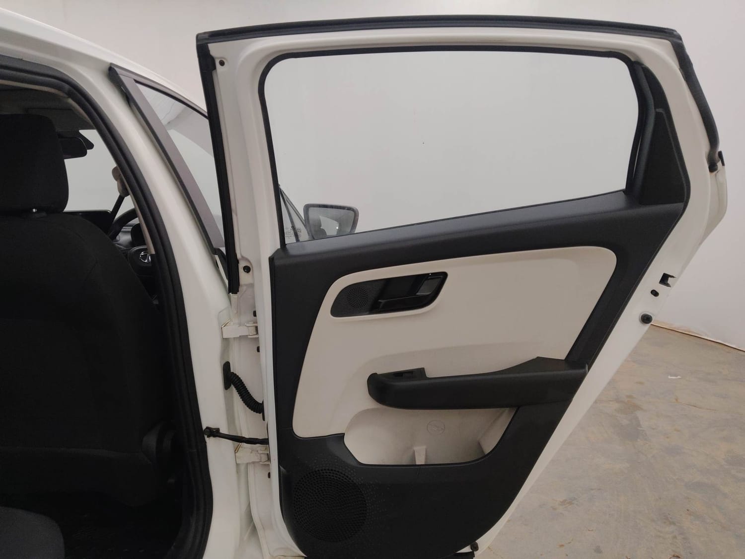 Used 2023 Tata Altroz XM Plus (S) Petrol Manual interior RIGHT REAR DOOR OPEN VIEW