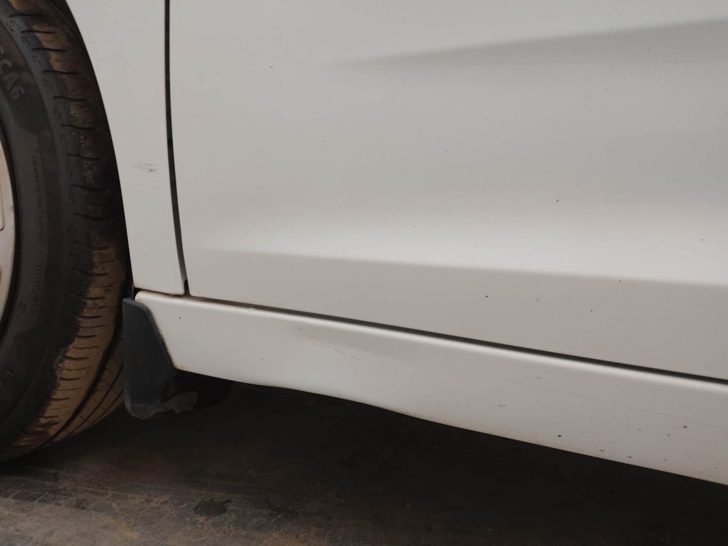 Used 2023 Tata Altroz XM Plus (S) Petrol Manual dents MINOR DENT