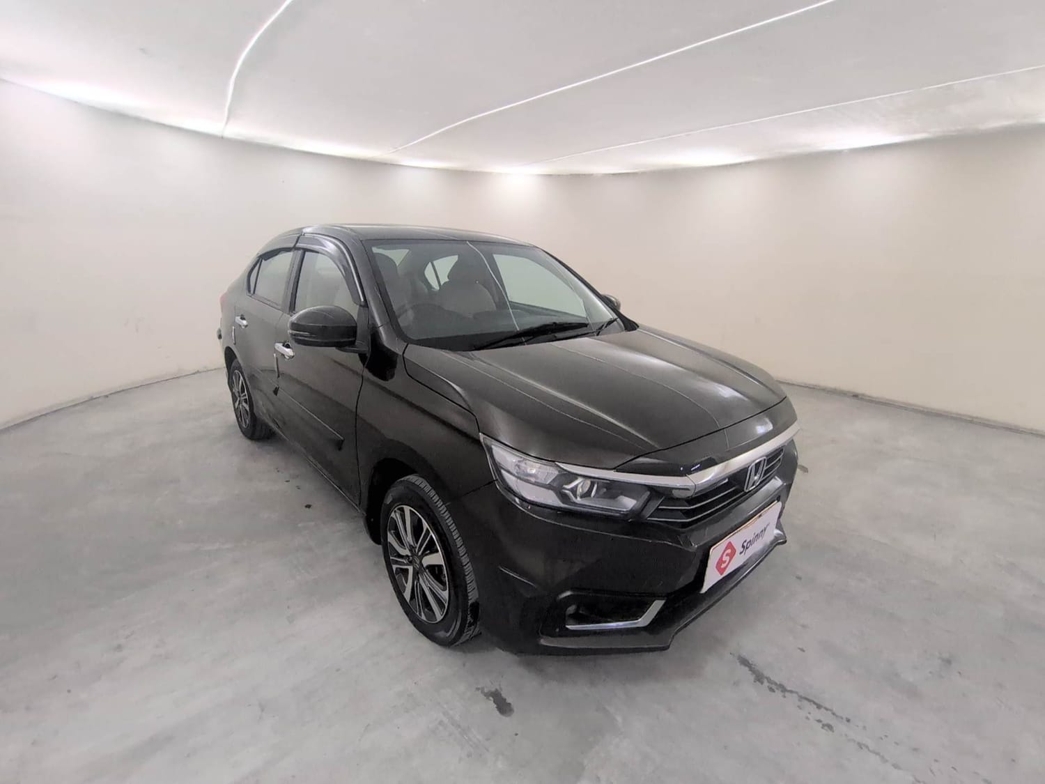 Used 2023 Honda Amaze VX 1.2 Petrol CVT Petrol Automatic exterior RIGHT FRONT CORNER VIEW