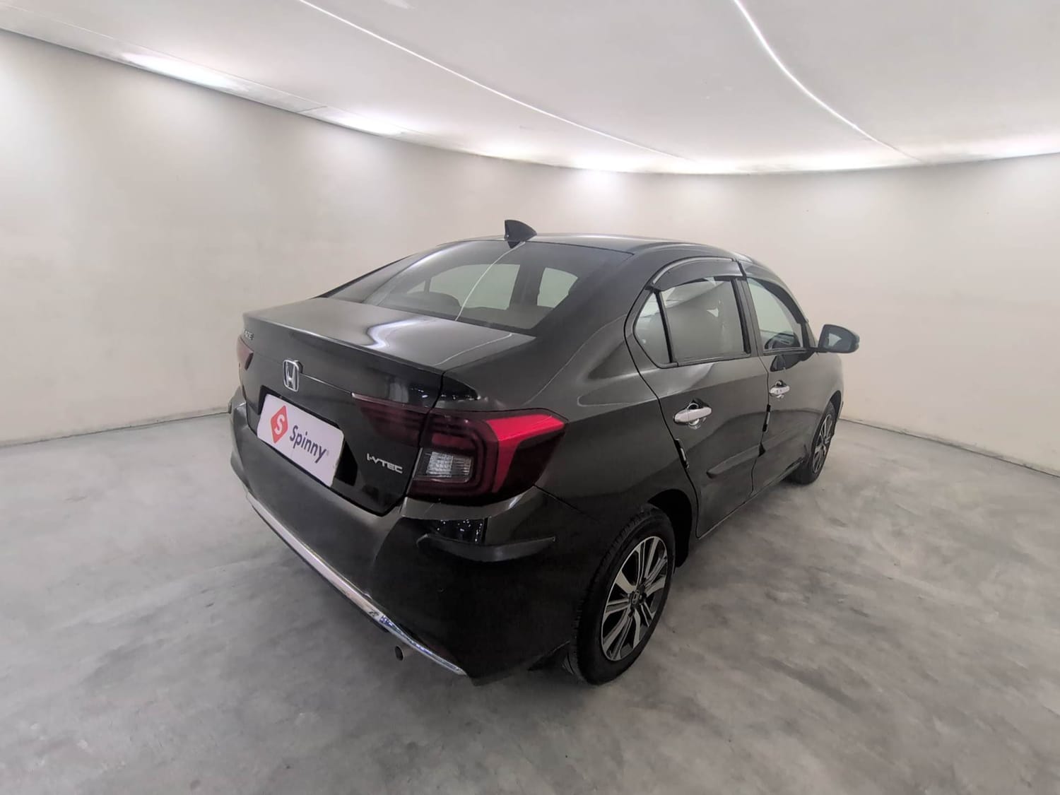 Used 2023 Honda Amaze VX 1.2 Petrol CVT Petrol Automatic exterior RIGHT REAR CORNER VIEW
