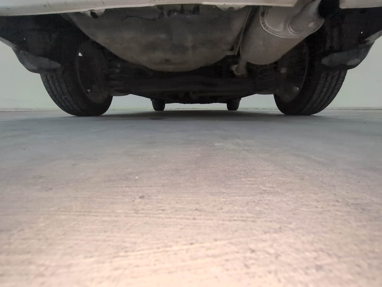 Used 2016 Honda Amaze 1.5 VX i-DTEC Diesel Manual extra REAR UNDERBODY VIEW (TAKEN FROM REAR)