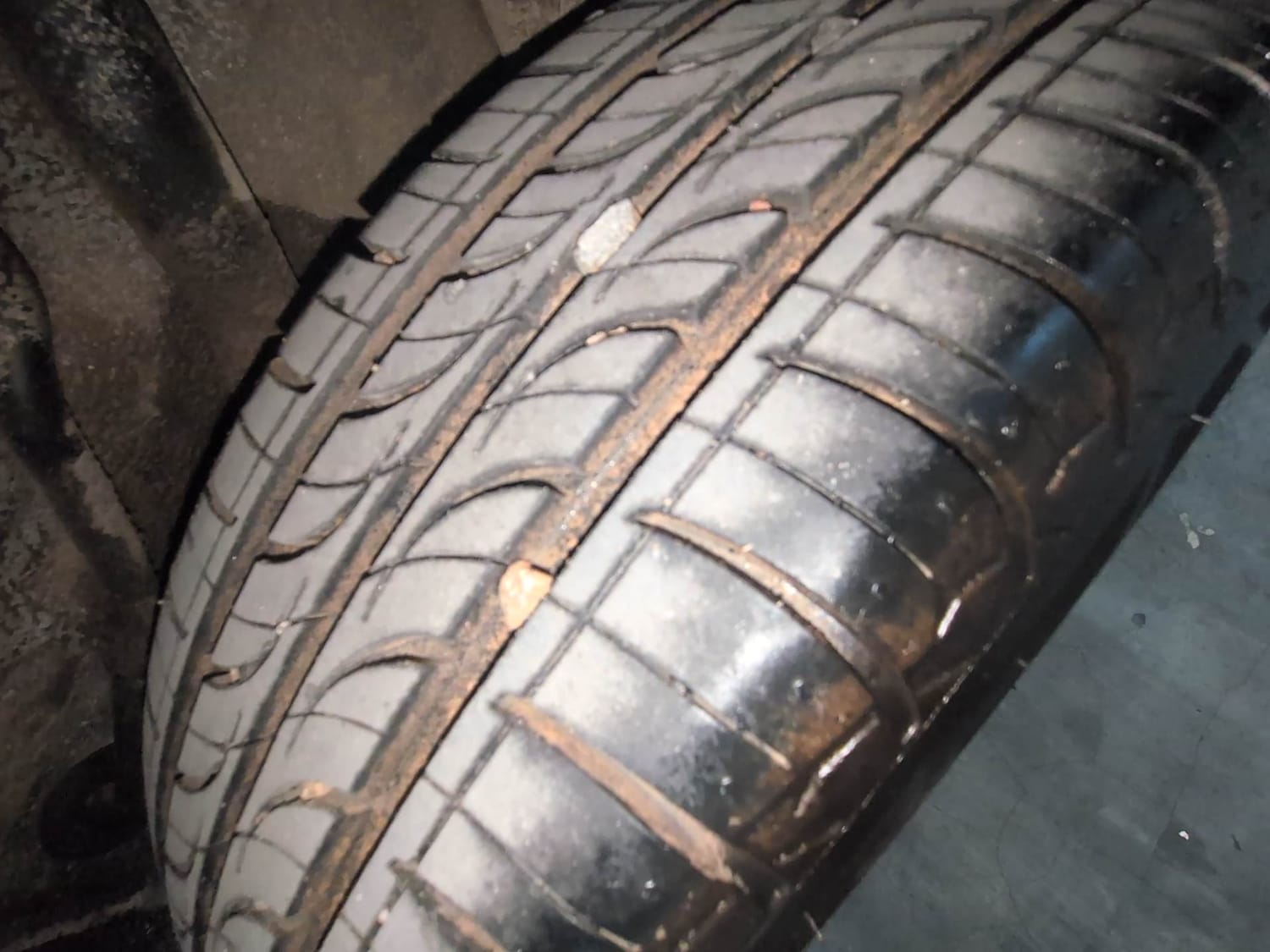 Used 2016 Honda Amaze 1.5 VX i-DTEC Diesel Manual tyres LEFT REAR TYRE TREAD VIEW