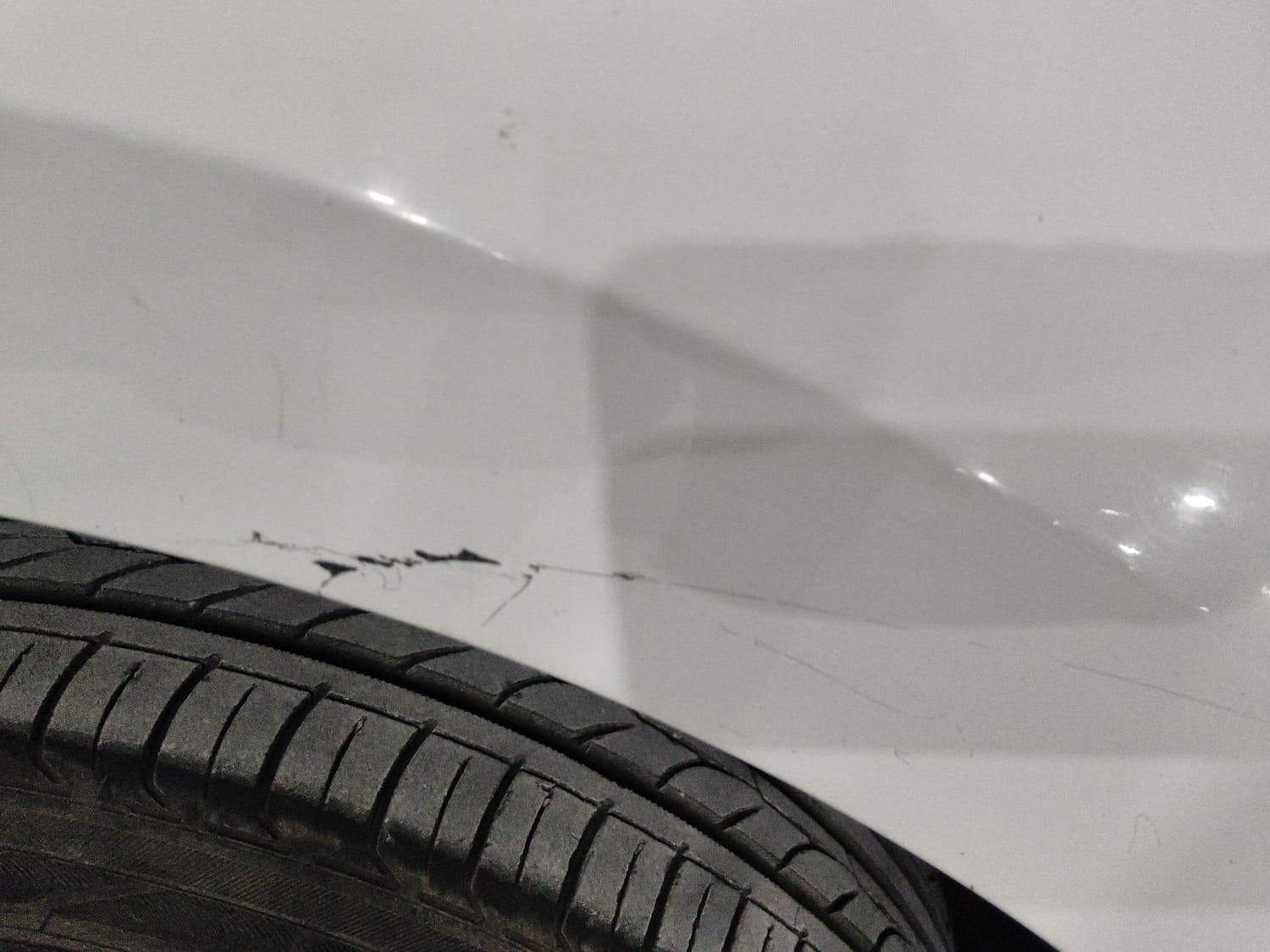 Used 2015 Volkswagen Polo Comfortline 1.2L (P) Petrol Manual dents MINOR SCRATCH