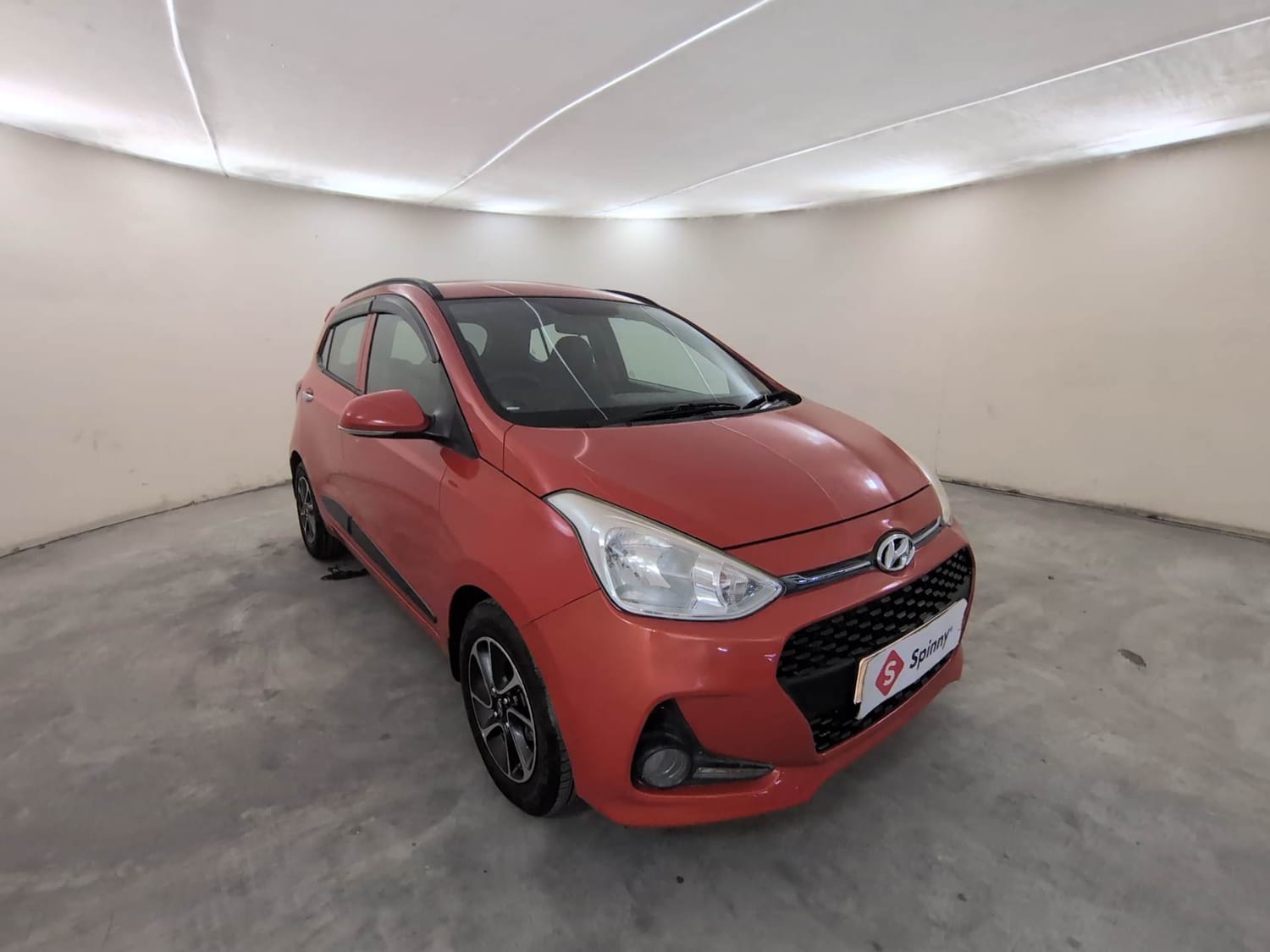 Used 2018 Hyundai Grand i10 Asta 1.2 Kappa VTVT Petrol Manual exterior RIGHT FRONT CORNER VIEW