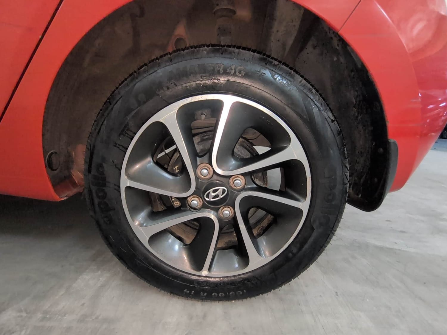 Used 2018 Hyundai Grand i10 Asta 1.2 Kappa VTVT Petrol Manual tyres LEFT REAR TYRE RIM VIEW