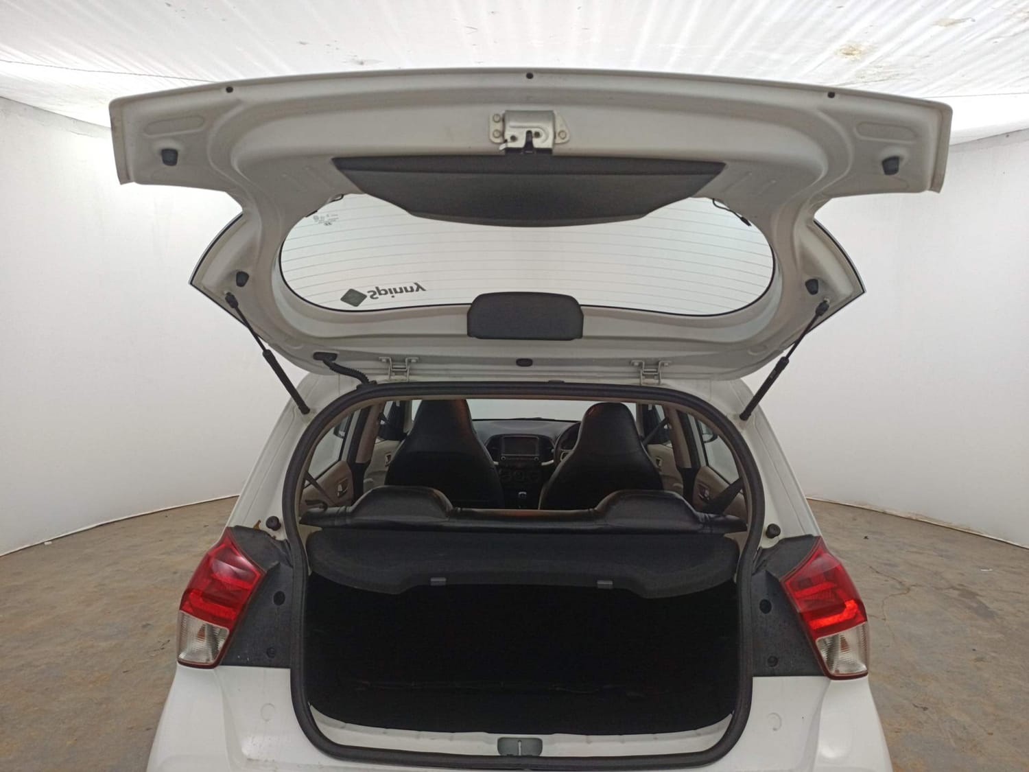 Used 2019 Hyundai Santro Sportz Petrol Manual interior DICKY DOOR OPEN VIEW
